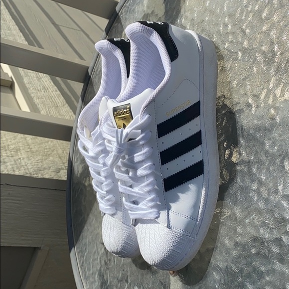 Adidas - Picture 2 of 3